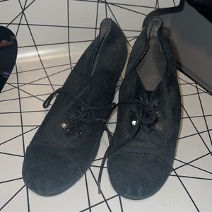 Black wedged booties